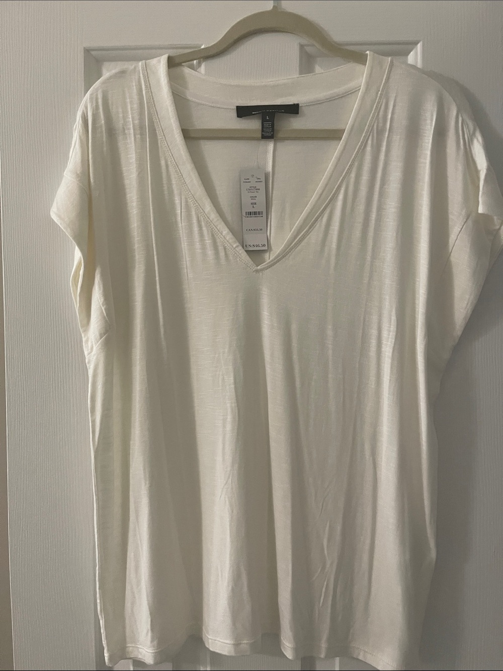 NWT White House Black Market Cream V-Neck Short Sleeve Tee